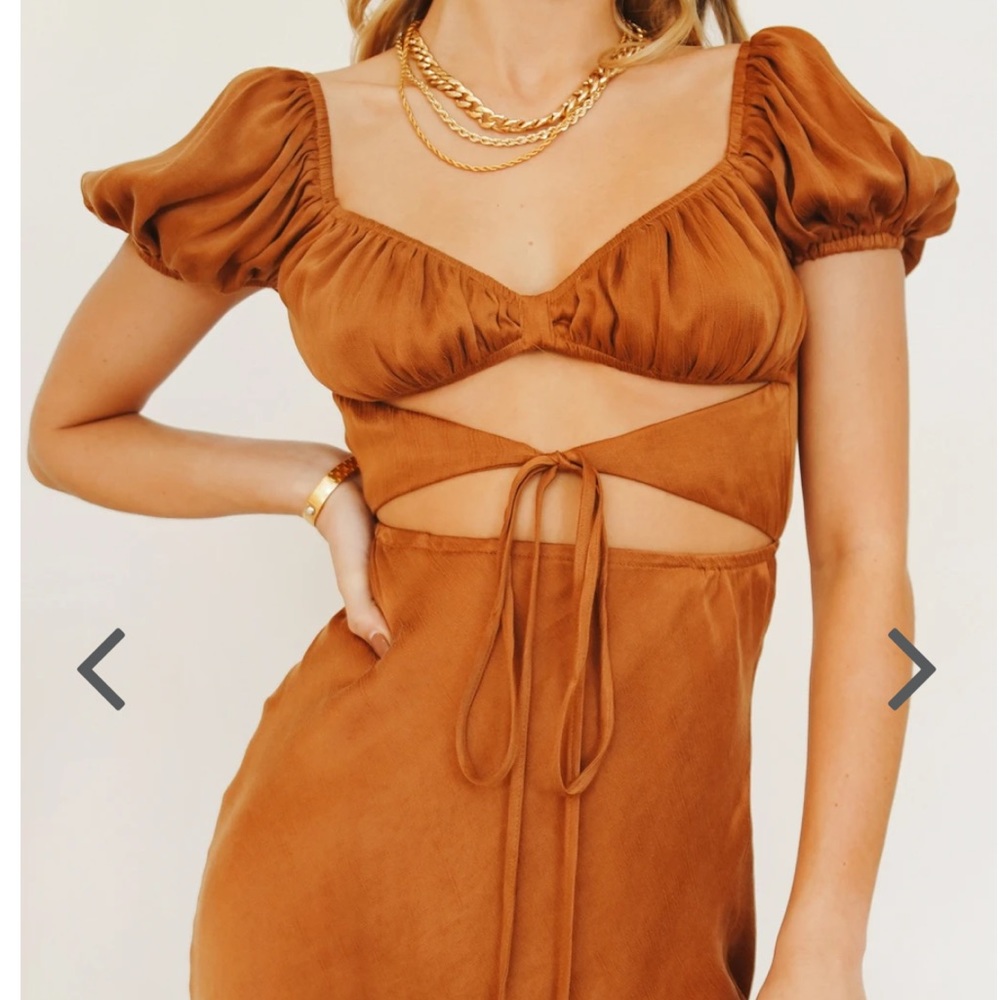 Verge Girl Au Revior Dress in color Tan